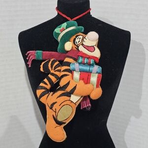 Disney Christmas Ornament Vintage Tigger delivers Gifts 🎁 Soft 2 sided L👀K